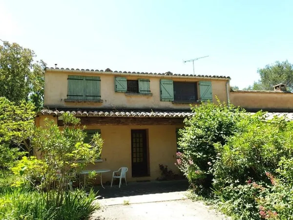 Maison 8 pièces 180 m²