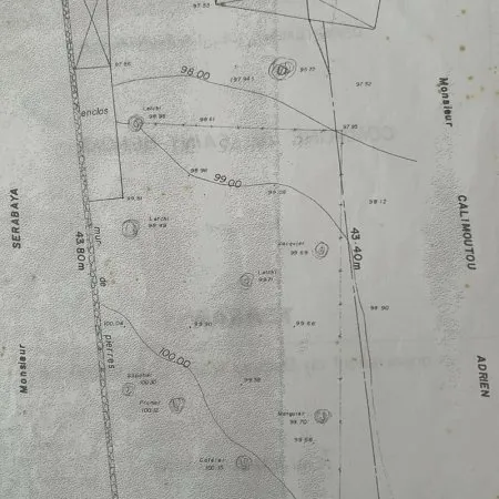 Terrain à Bâtir de 853 m² à Saint-Benoît, Réunion