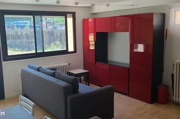 Studio meublé/equipé