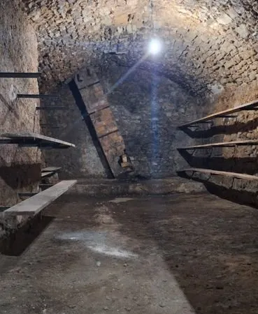 Cave en centre ville