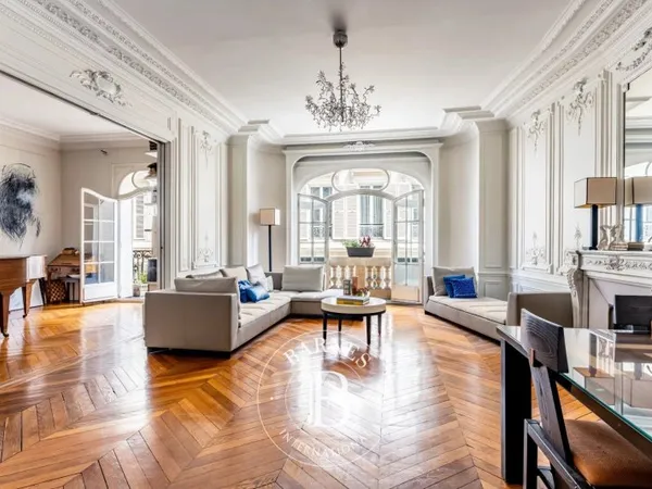 PARIS 9ème - SAINT GEORGES - BALCON - ASCENSEUR - LUMIERE - 5 CHAMBRES - ASCENSEUR - GARDIEN - BEAUX