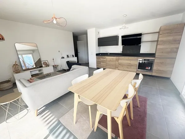 T3 BBC - 70 M2 - TERRASSE 14 M2