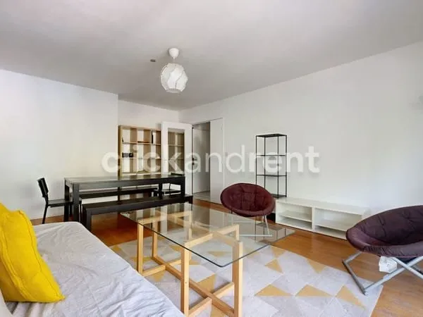 Charmant T3 en location meublée à Lyon