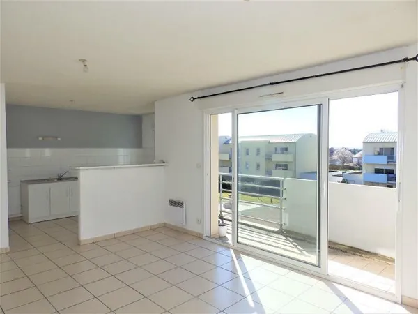 APPARTEMENT YZEURE - 3 pièce(s) - 67 m2