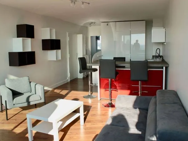 Appartement 5 pièces 11 m²