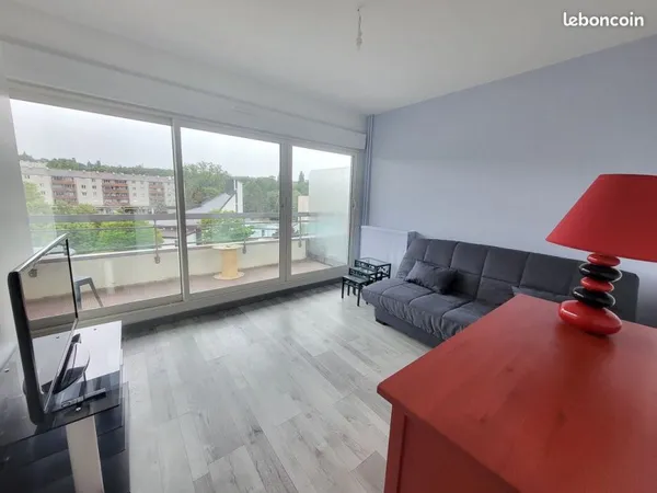 Location t1 la celle st cloud