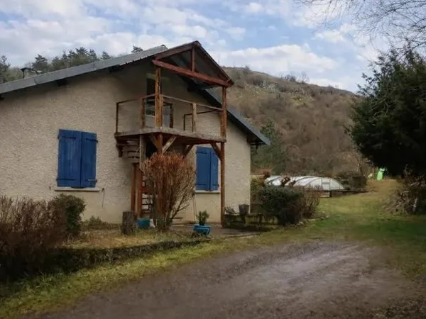 Maison 8 pièces 230 m²