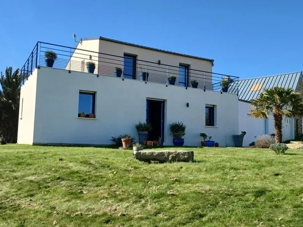 Maison contemporaine de 2009 GOULVEN (29)