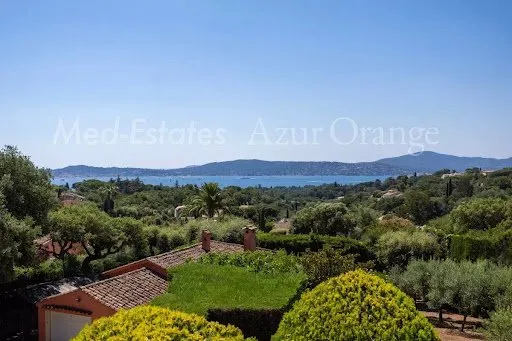 Villa 9 pièces 326 m²