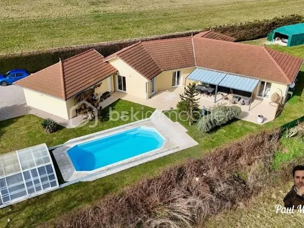 Villa 5 pièces 180 m²