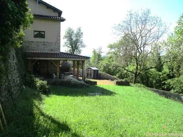 Maison de Caractère 153m² Sauviat (63) Terrain 984m² en Auvergne-Rhône-Alpes