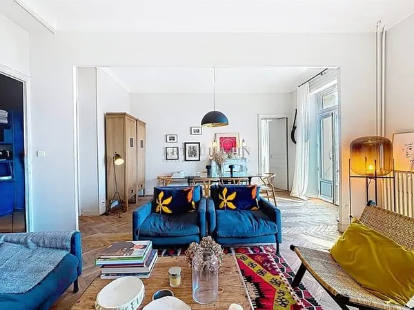 Cannes Centre. Dernier Etage. Bel Appartement Bourgeois 4 Pieces
