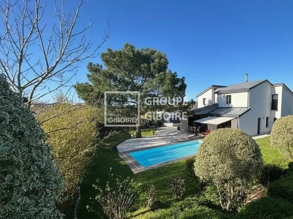 A VENDRE - AGENCE GIBOIRE - MAISON CONTEMPORAINE D'EXCEPTION A PORNICHET AVEC PISCINE ET GARAGE DOUB