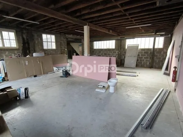 Local 350 m²