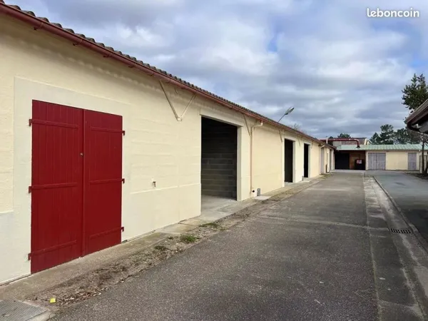 Local 157 m² Biscarrosse
