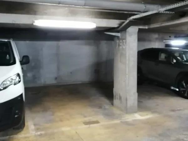 Emplacement de parking place georges pompidou a louer