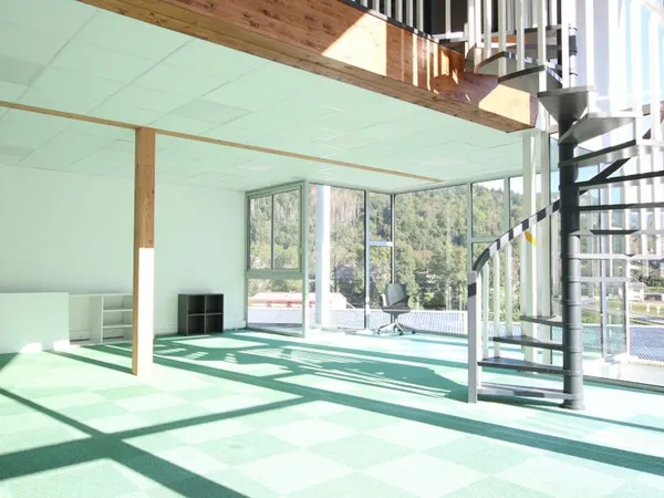 Local commercial 137 m²