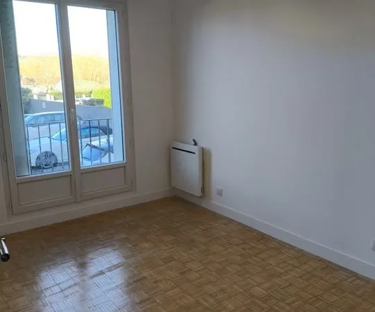 Chambre de 9m2 à louer sur Soissons