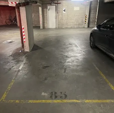 Parking 12 m²