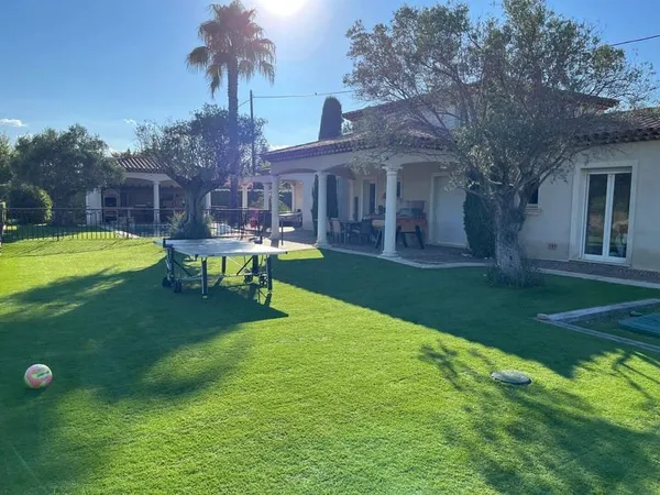 Maison 6 pièces 150 m²