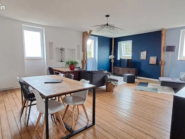 Duplex central avec jardin et vues