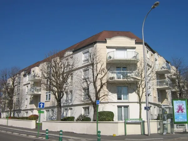 APPARTEMENT DUPLEX 5 PIÈCES, 3 CHAMBRES, 2 BOXES ET 2 CAVES