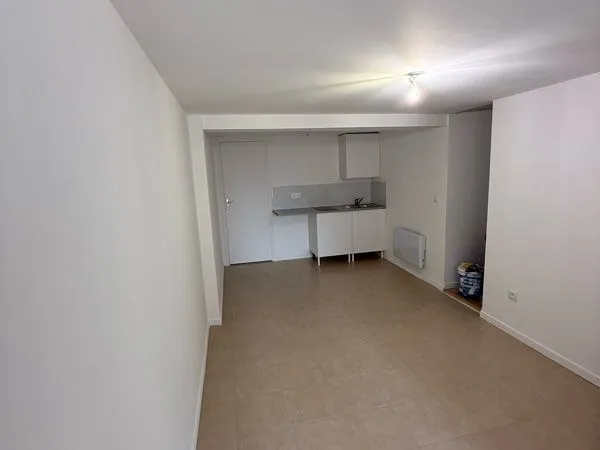 Appartement Location Corbeil-Essonnes 1p 28m² 800€