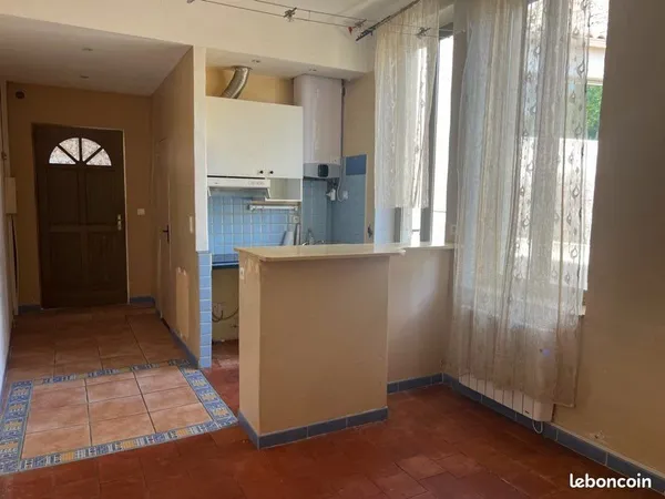 Appartement T2 - 29 m² - Idéal résidence principal où investissement locatif - Nimes proche centre v