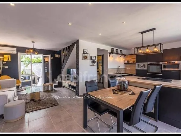 Maison à vendre 4 pièces VALROS (34)