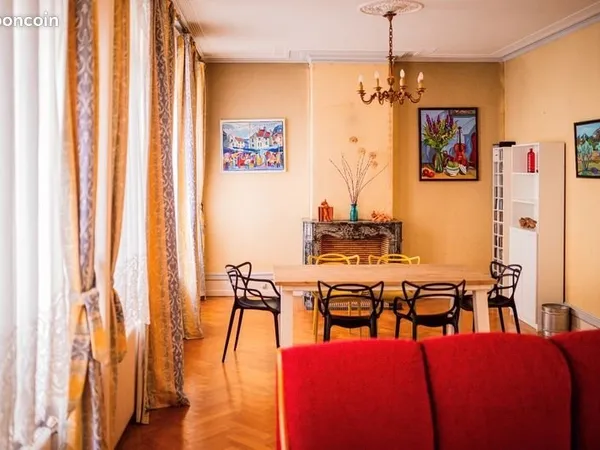 Maison 10 pièces 295 m²