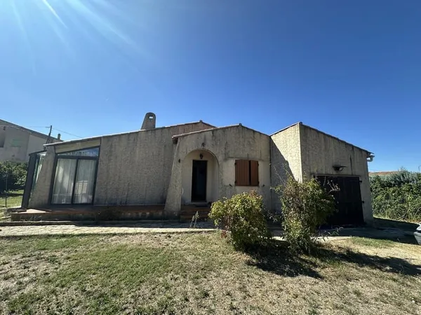 Exclusivité - Brignoles - Villa de type 3 avec garage sur 11