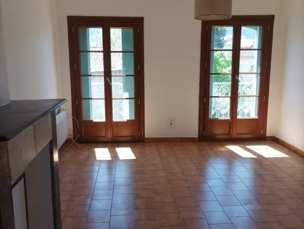 APPARTEMENT VIDE T3 CLIMATISE