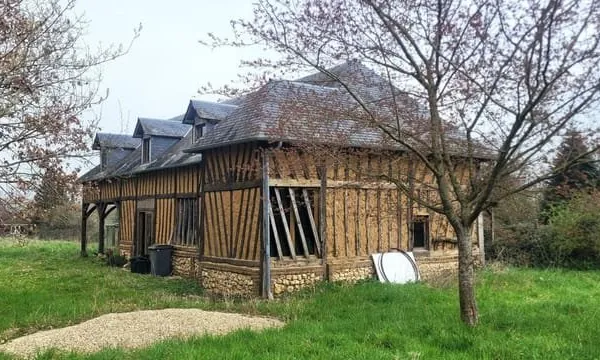 A Berville sur mer, 11212 m² au tout à l'égout, Pressoir et maison d'ami 136 m²