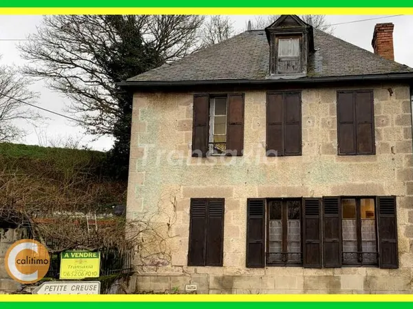 MAISON AVEC TERRAIN 6300 M²