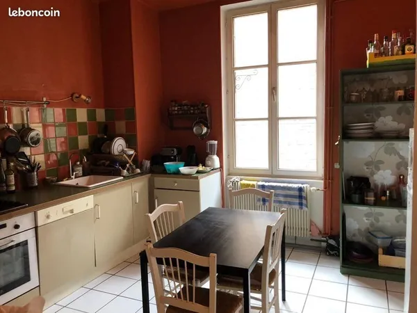 Colocation dans appartement meublé 140 m2