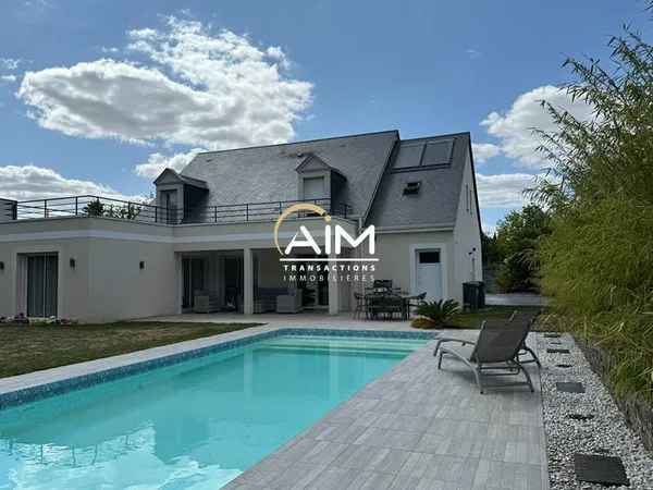 Maison Saint Cyr Sur Loire 9 pièce(s) 225 m2