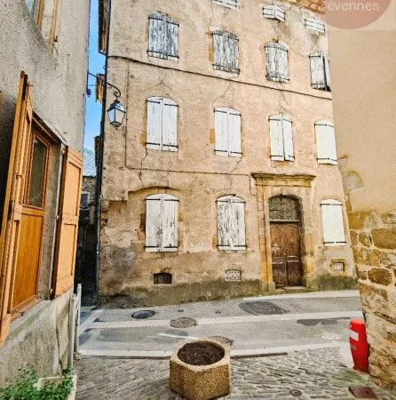 Maison à rénover 14 pièces 275 m²