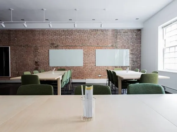 Bureaux 1362 m²