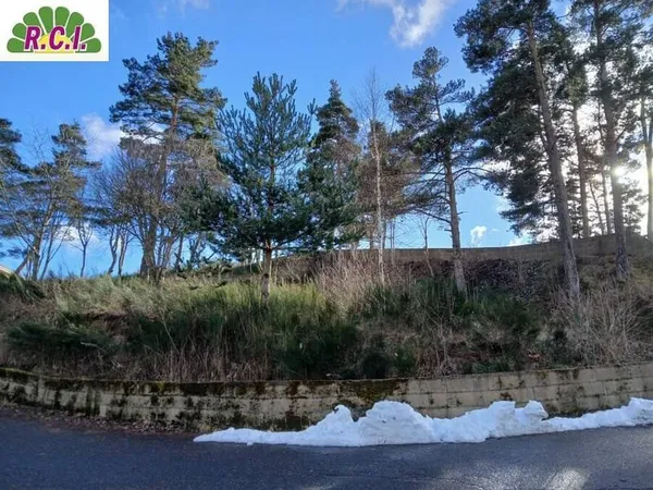 Terrain 1400 m²