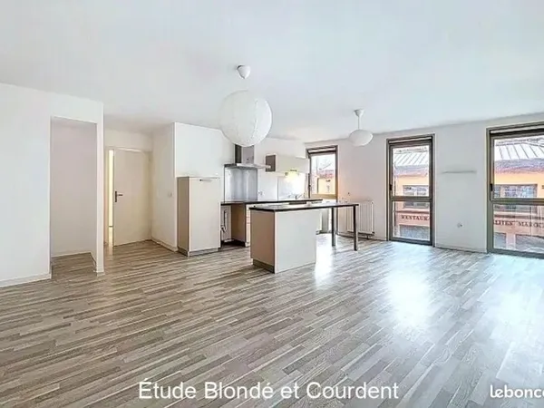 Appartement 2 pièces 62 m²