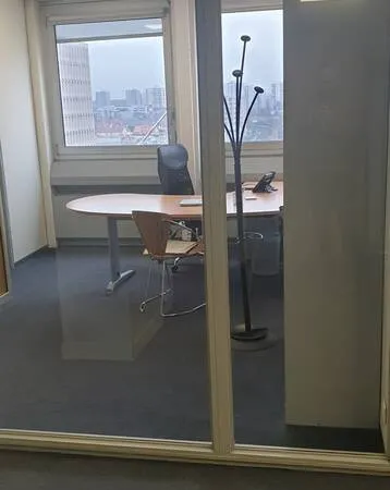 Bureau 140 m²