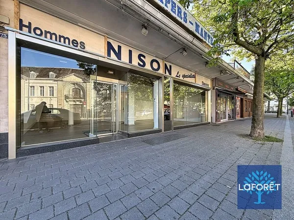 À LOUER - LOCAL COMMERCIAL - CENTRE-VILLE DE VALENCIENNES