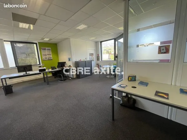 Bureaux 92 m² ALBERTVILLE