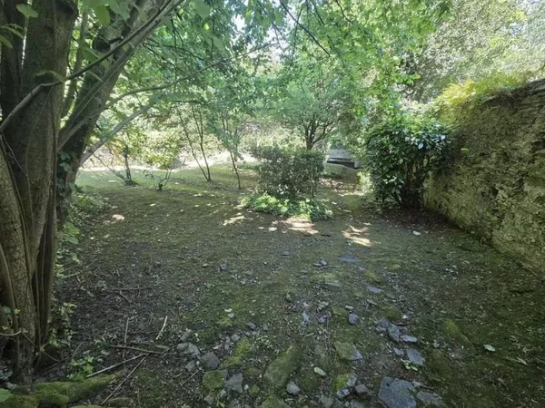 Rare ! Appartement avec grand jardin et annexes aménageables !