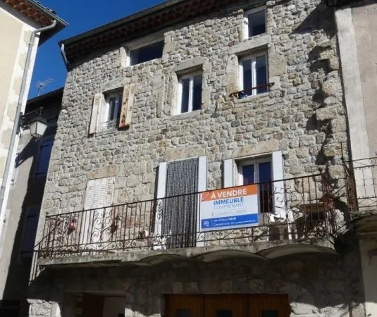 Local commercial 150 m²