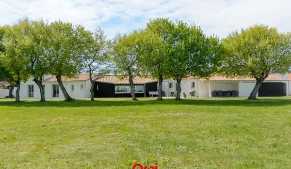 Maison 6 pièces 220 m²