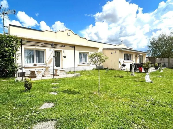 Maison de plain-pied 6 pièces 92 m²