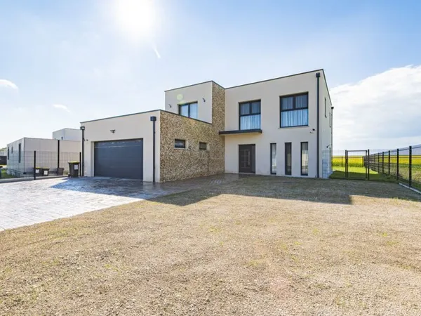 Maison neuve de 230 m2 avec prestations de qualité