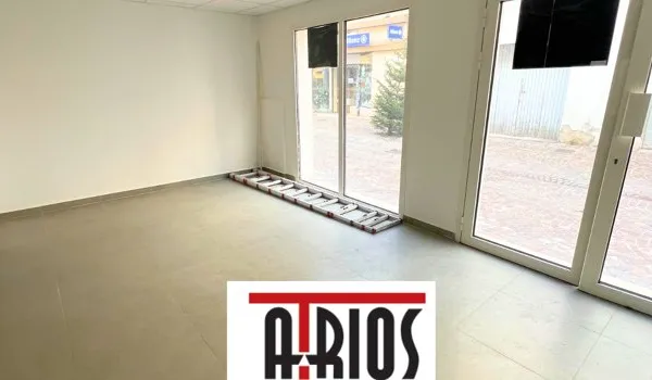 Local commercial 66 m²