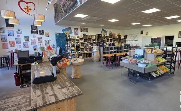 Fonds de commerce 216 m²